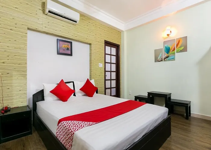 OYO 526 Khách Sạn Hoàng Đạt